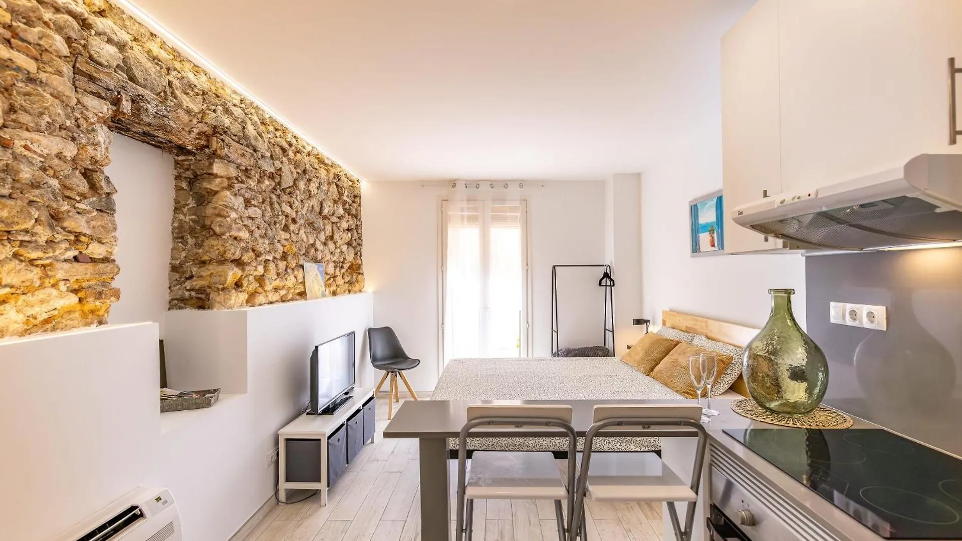 Apartment Studio By Tarragonadays